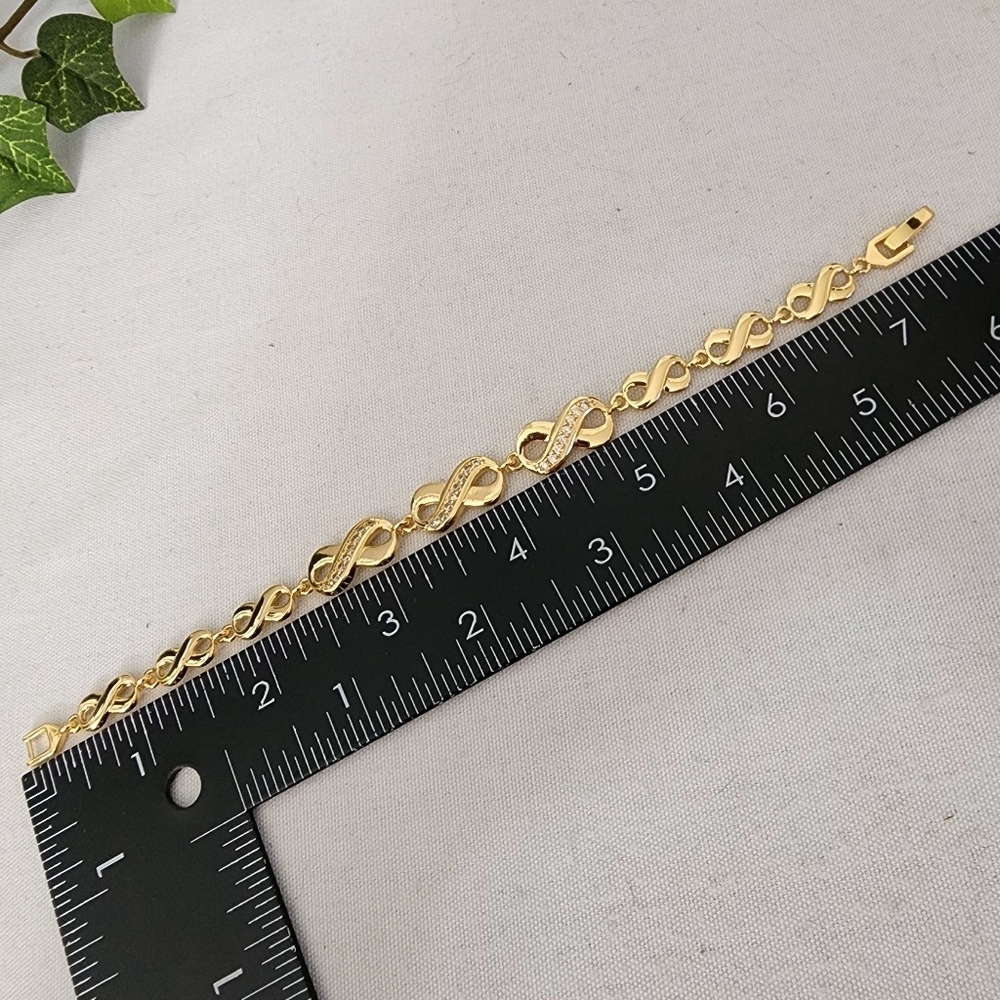 Gold Filled Infinity Symbol Design Link Bracelet - Picture 9 of 9